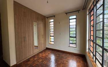 3 Bed Apartment with En Suite in Rhapta Road