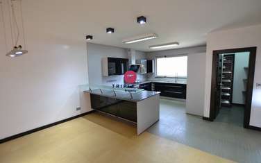 3 Bed Apartment with En Suite at Riverside Drive