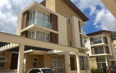 4 Bed Townhouse with En Suite in Lavington