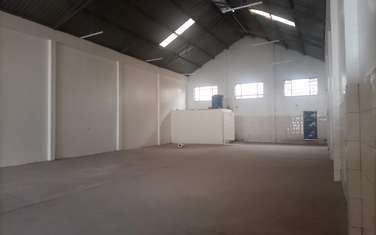 4,500 ft² Warehouse with Parking at Enterprise Road