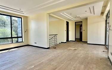 5 Bed Townhouse with En Suite in Lavington