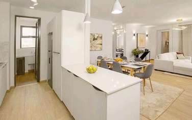 1 Bed Apartment with Swimming Pool in Garden Estate