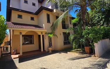 5 Bed Townhouse with En Suite at Nyali