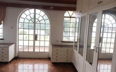 6 Bed House with En Suite in Loresho