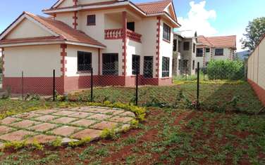 3 Bed Townhouse with En Suite at Oloika