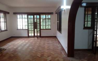 4 Bed Townhouse with En Suite in Spring Valley