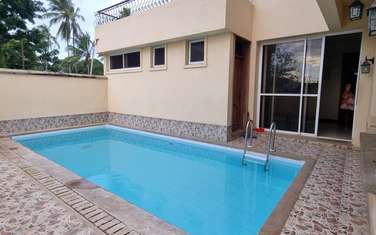 4 Bed Townhouse with En Suite at Kanamai