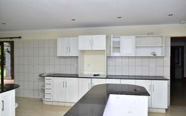 5 Bed Townhouse with En Suite in Gigiri