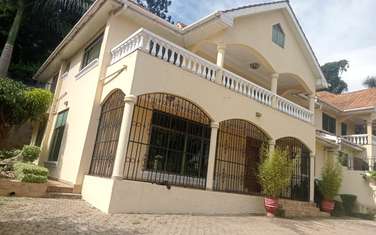 4 Bed Villa with En Suite at Chalbi Drive