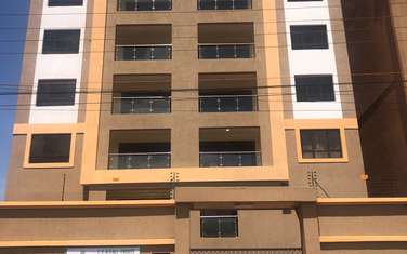 3 Bed Apartment with En Suite at Opposite Mountain View Area