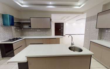 3 Bed Apartment with En Suite at Peponi Rd