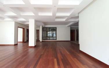 4 Bed Apartment with En Suite in General Mathenge