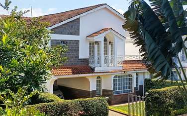 4 Bed Townhouse with En Suite at Lavington