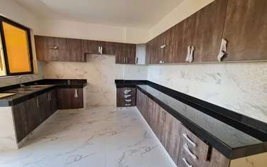 3 Bed Apartment with En Suite at Links Road