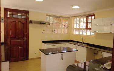 4 Bed Townhouse with En Suite at Lolesho