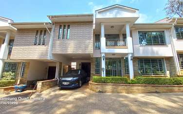 5 Bed House with En Suite in Brookside