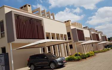 6 Bed Townhouse with En Suite at Muthangari Drive