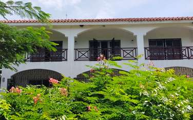 4 Bed Townhouse with En Suite in Vipingo