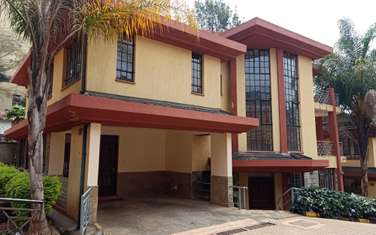 4 bedroom townhouse for rent in Riara Road