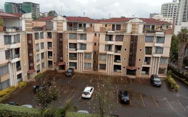 2 Bed Apartment with En Suite at Riverside Drive
