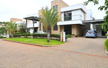 5 Bed Villa with En Suite in Karen