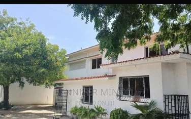 10 Bed House with En Suite at Nyali Mombasa