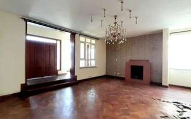 6 Bed Townhouse with En Suite at Lavington Green