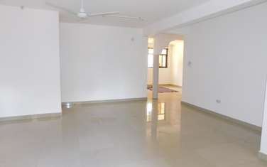 3 Bed Apartment with En Suite at Beach Road