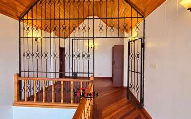 5 Bed Townhouse with En Suite in Runda