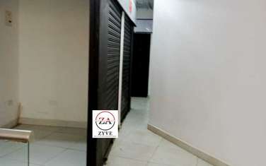 70 ft² Shop with Fibre Internet at Cbd