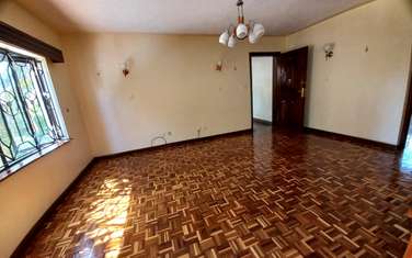 4 Bed Apartment with En Suite in Riverside