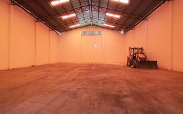9,000 ft² Warehouse with Parking in Mombasa Road