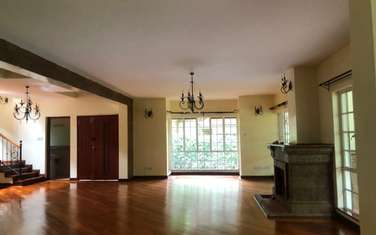 5 Bed Townhouse with En Suite in Rosslyn