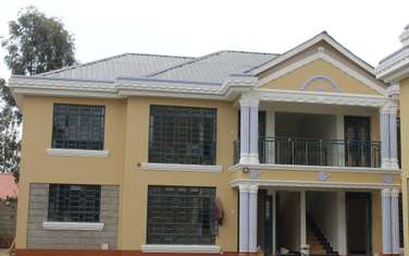 2 Bed Townhouse with Garage at Kerarapon Drive