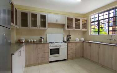 4 Bed Townhouse with En Suite in Athi River