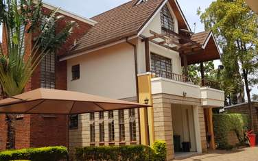 5 Bed Townhouse with En Suite at Washika Road