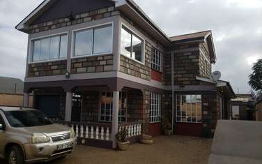 7 Bed House with En Suite at Landless Estate