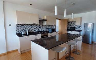 Serviced 2 Bed Apartment with En Suite at Brookside Drive