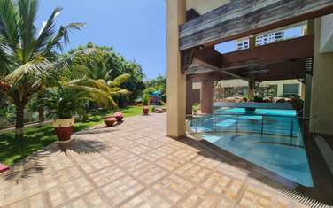 4 Bed Apartment with En Suite in Kizingo