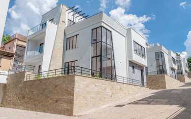 5 Bed Townhouse with En Suite at Mbambane