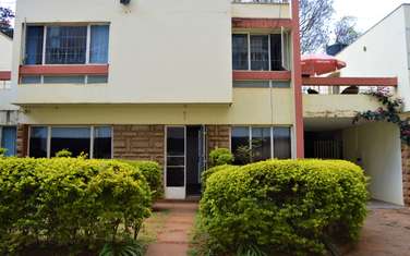 2500 ft² office for rent in Westlands Area