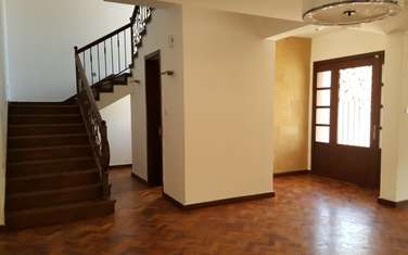 5 Bed Townhouse with En Suite in Lavington