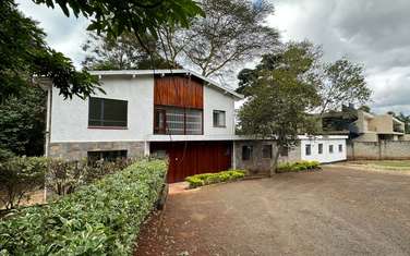 400 m² Commercial Property with Service Charge Included at Manyani East Road