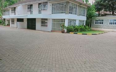 200 m² office for rent in Brookside