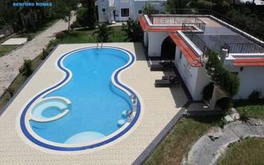 6 Bed Villa with En Suite in Diani