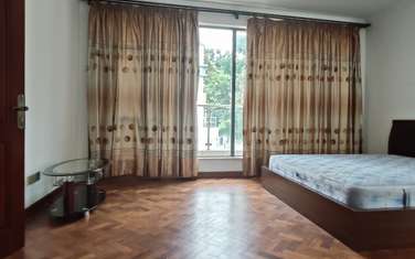 5 Bed Villa with En Suite at Mugumo Road