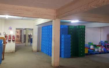 20,000 ft² Warehouse with Service Charge Included at Lunga Lunga Road