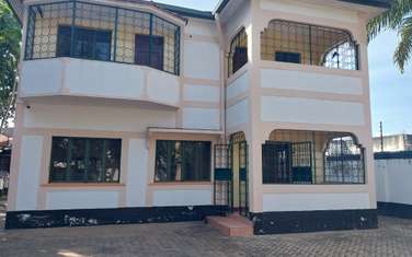 5 Bed House with En Suite at Nyali