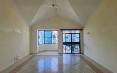 3 Bed Apartment with En Suite at 5Th Avenue
