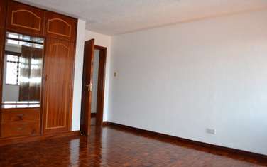 5 Bed House with Garden in Karen
